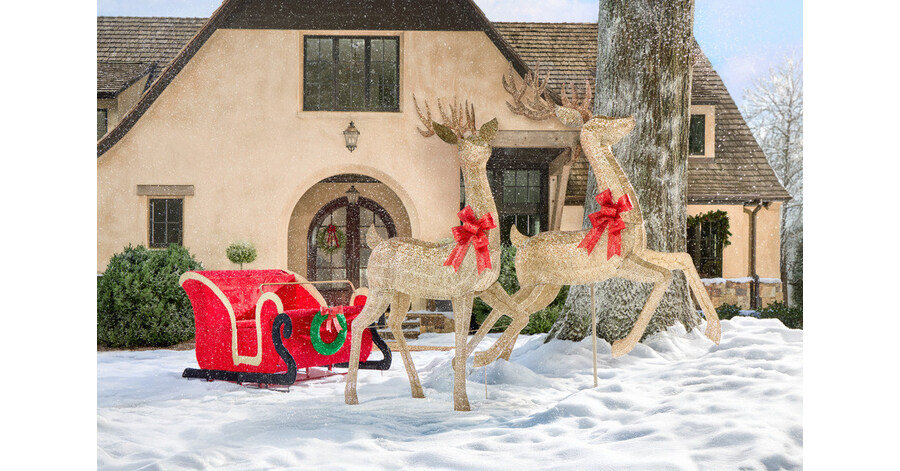 Lowe's Brings Joy to Holiday Shopping with Seasonal Deals, Access to Member Gifts and Standout Festive Products