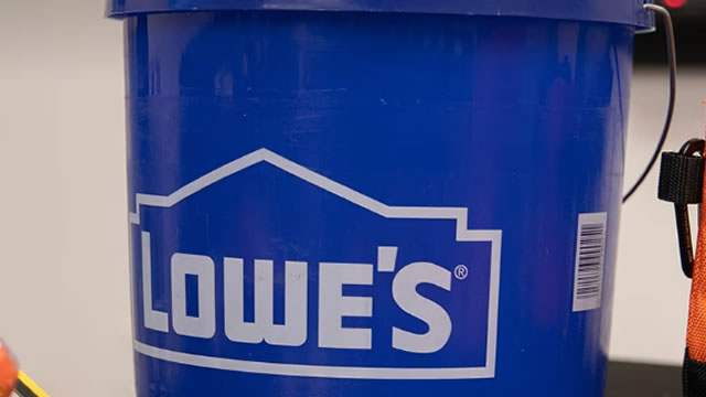 Article image for Lowe's: Macroeconomic Headwinds Become More And More Concerning (Rating Downgrade)