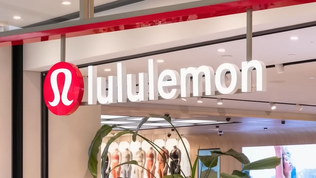 Lululemon Stock Falls Tuesday: What's Happening?
