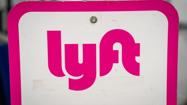 Lyft Sees Bookings, Ad Business Jumping Over the Next Few Years