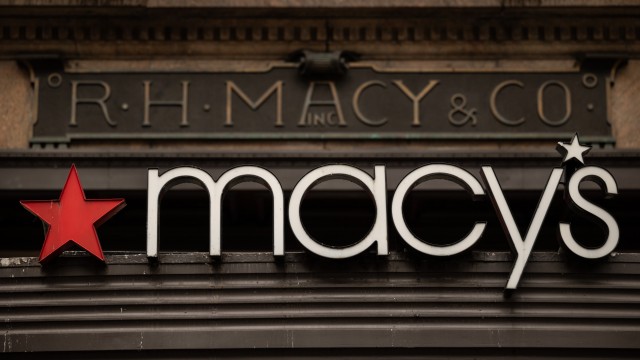Macy's beats earnings estimates, as turnaround plan shows early progress