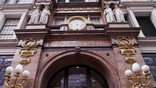 Macy's cuts adjusted profit forecast, shares fall 7%