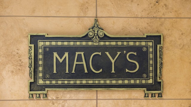 Macy's (M) Q1 Earnings Beat Estimates, Comps Decline Y/Y