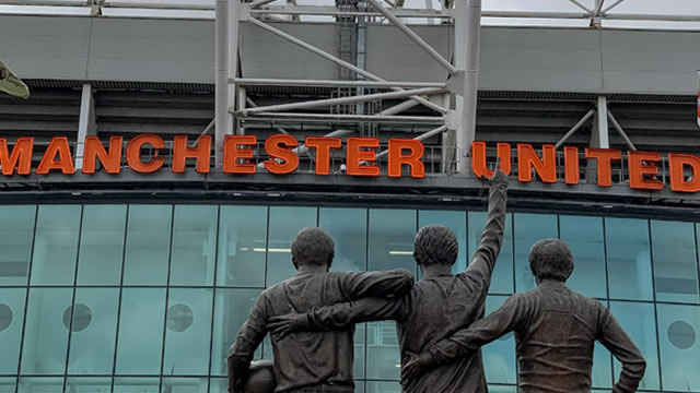 Man Utd shares could be a winner by increased focus on player trading, say analysts
