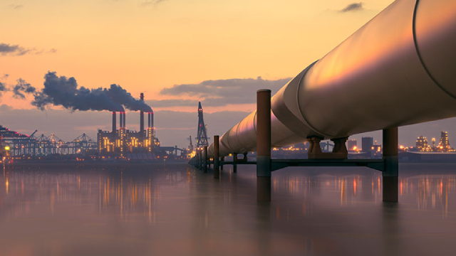 Marathon Petroleum Q1 Loss Narrower Than Expected, Revenues Beat