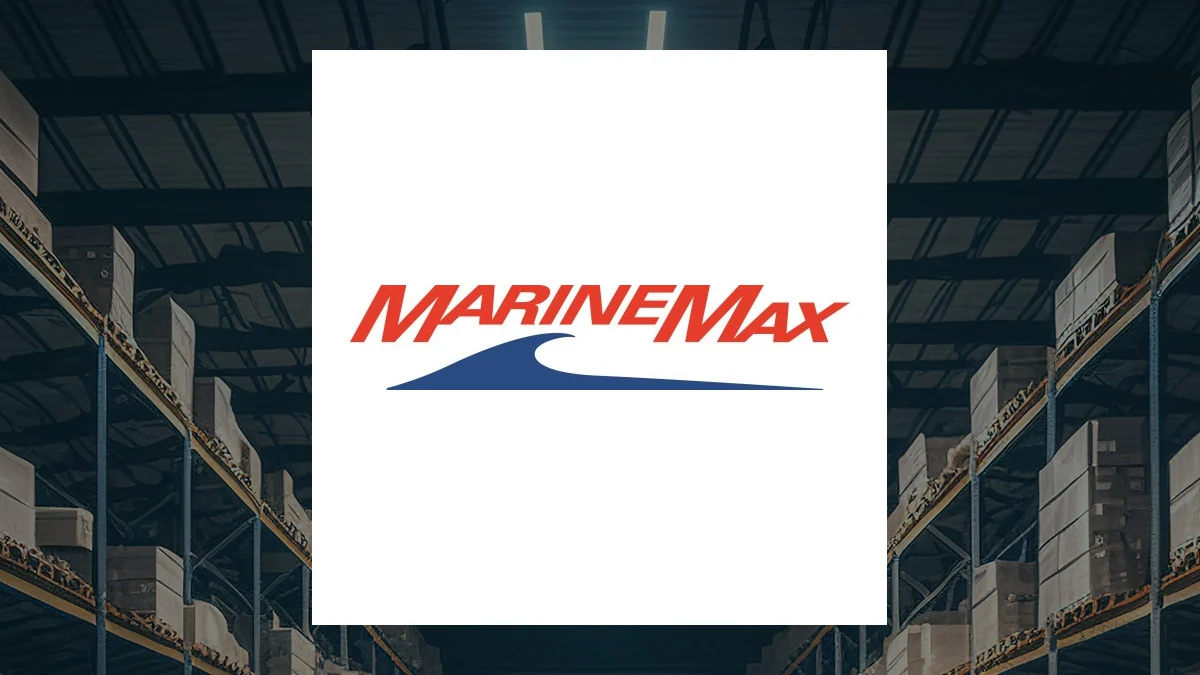 MarineMax (NYSE:HZO) Stock Price Crosses Above Two Hundred Day Moving Average   – Time to Sell?