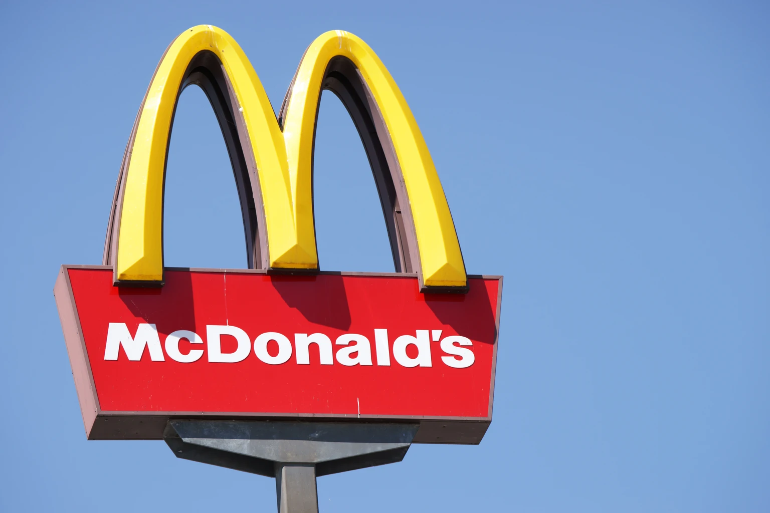 McDonald's: The Stealth AI Dividend Growth Machine To Buy On The Dip