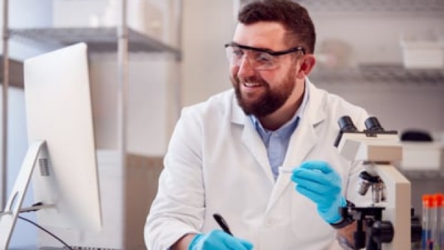 Medtronic's Mixed Q4 Earnings Report