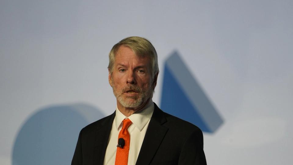 Michael Saylor and Jack Mallers go toe-to-toe over Strategy's bitcoin reporting metrics