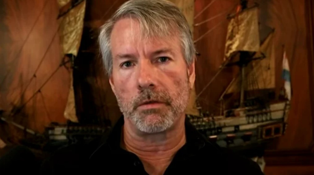 Michael Saylor Doubles Down on Bitcoin as BlackRock ETF Outshines S&P 500