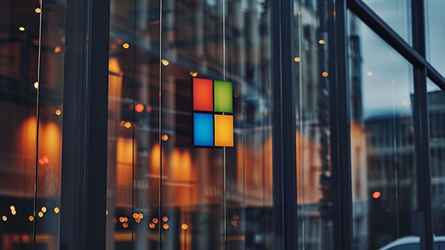 Microsoft Shares Drop 7% as Cloud Stumble Overshadows Strong Q4 Revenue