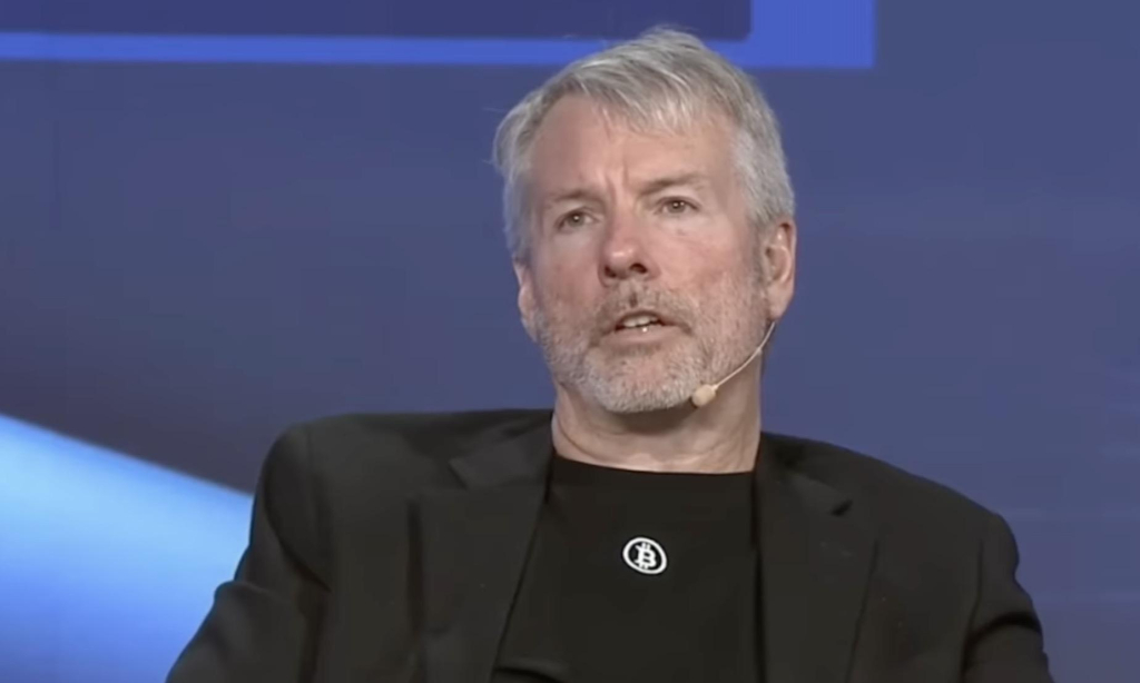 MicroStrategy's Bitcoin Sale Sparks Market Concerns as BTC and MSTR Decline