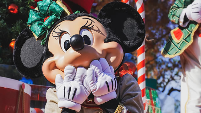 Nasdaq Jumps 250 Points; Disney Earnings Beat Estimates