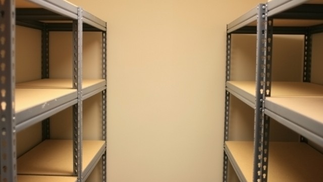 National Storage Affiliates: A Distressed REIT With A Premium Valuation