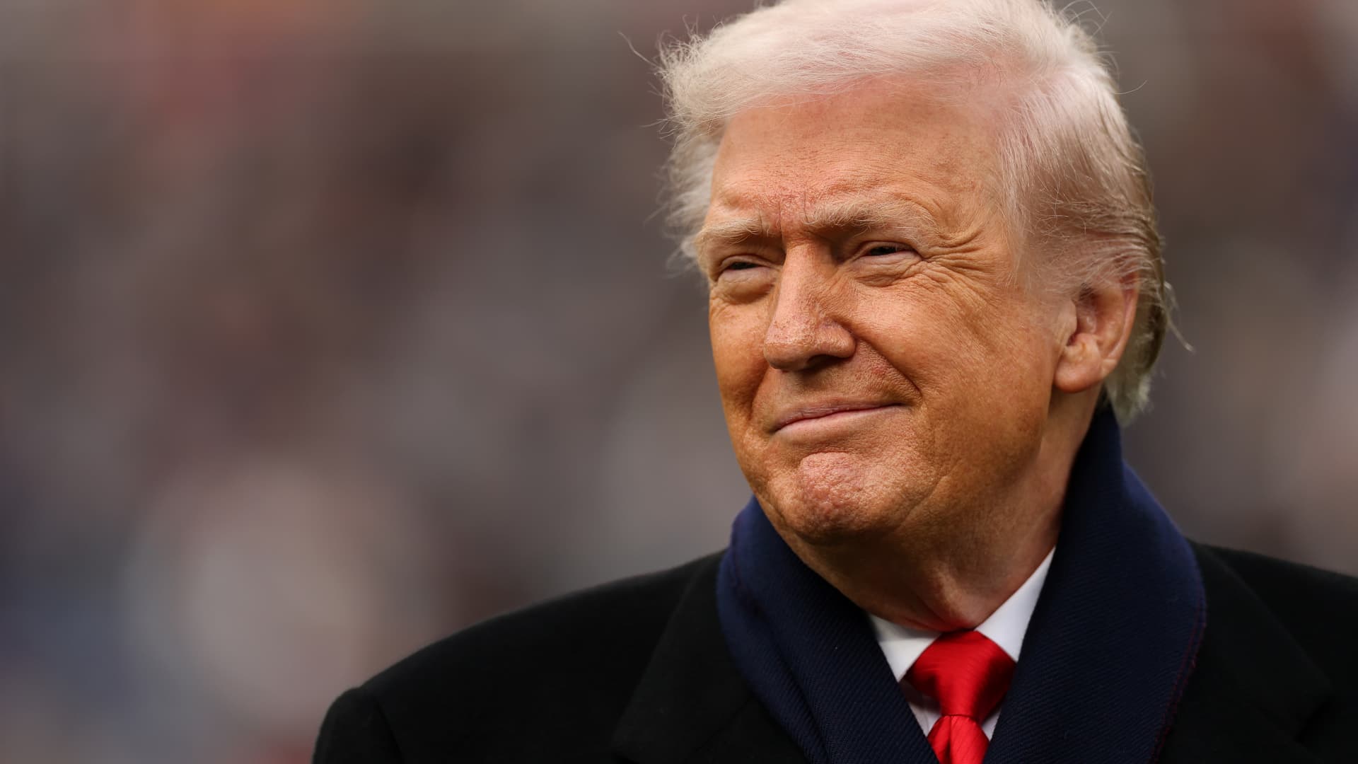 2025年美国特朗普关税在最高法院法律审查期间收取2000亿美元