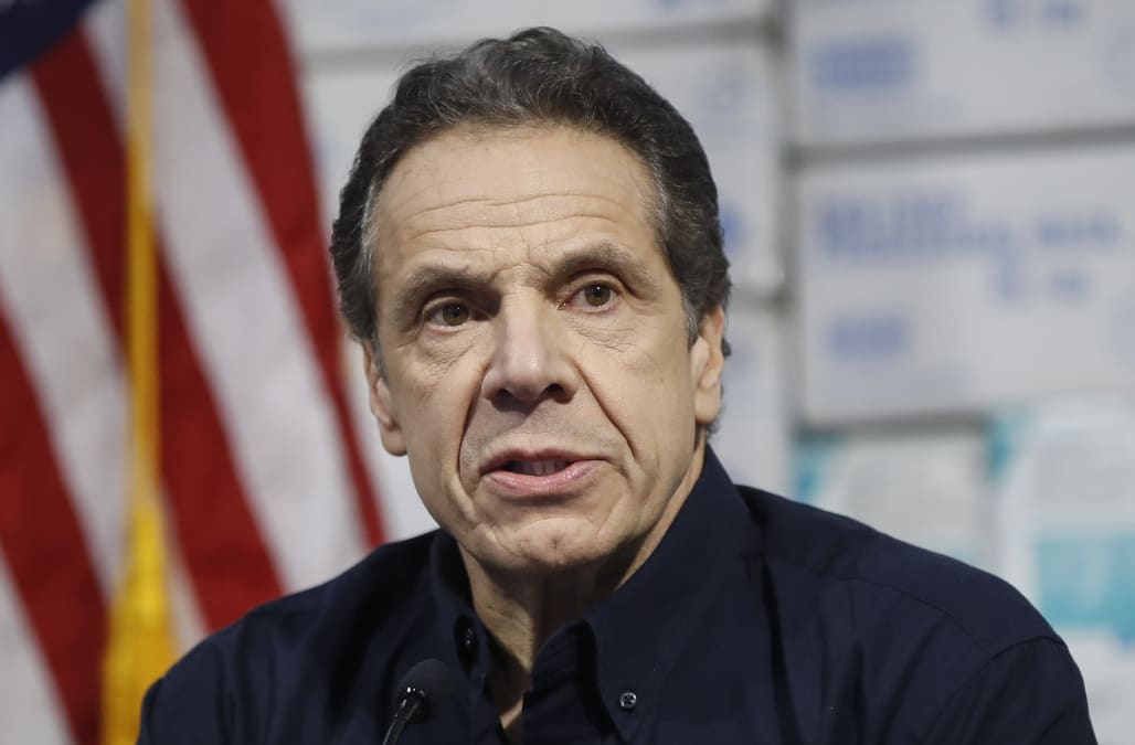 Foto von New York's Cuomo warns against 'blindly' reopening states