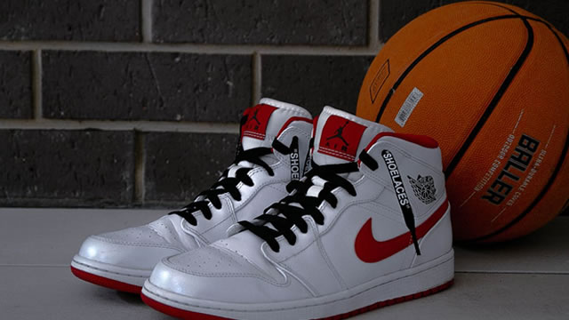 Nike Makes Bullish Cross Above Critical Moving Average