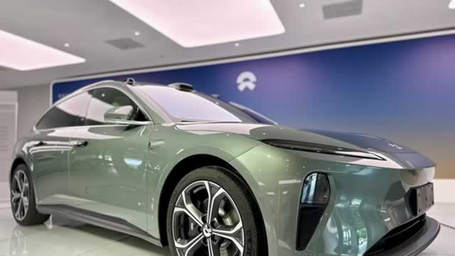 Nio stock builds a bullish pattern into earnings as BYD issues major EV warning