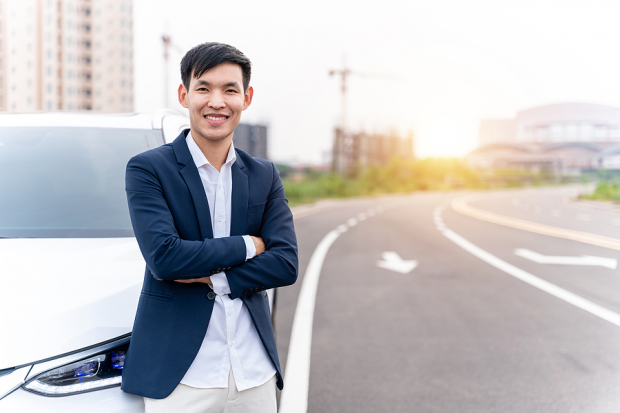 NIO's ES8 Deliveries Begin This Week: Can It Compete With TSLA and LI?