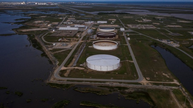 Oil prices down on demand woes as markets await U.S crude stockpiles data