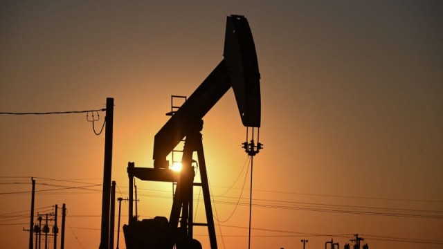 Oil prices drift lower as traders fret over Fed, look for catalysts
