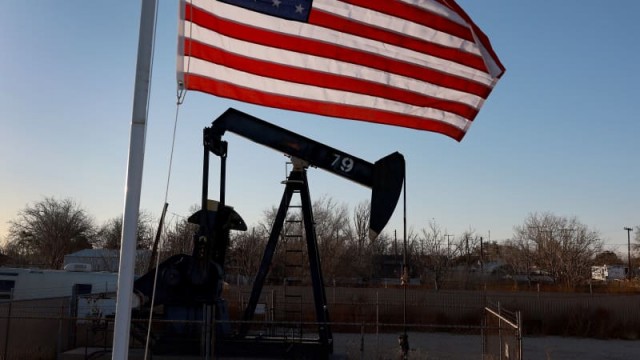 Oil prices nudge higher after third straight weekly loss