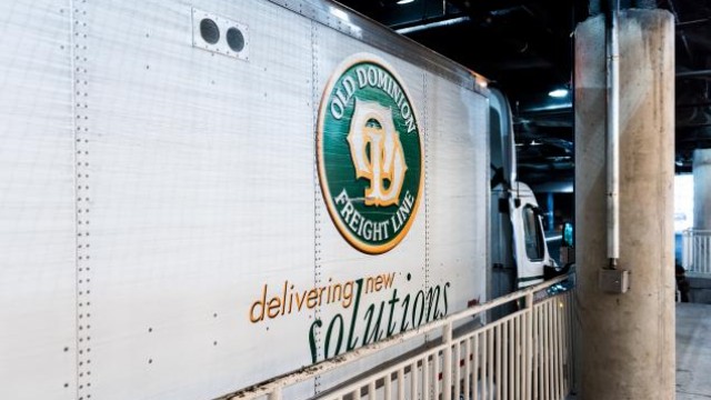Old Dominion (ODFL) Rides on Dividends & Buyback, Costs Ail