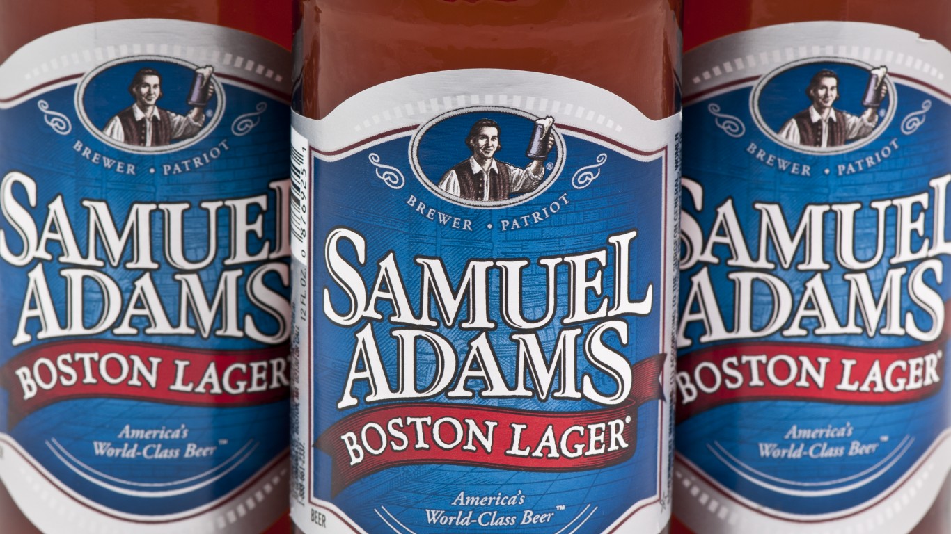 One Beer Maker Bets on Vodka Tea Innovation as Its Rival Defends Legacy Brands