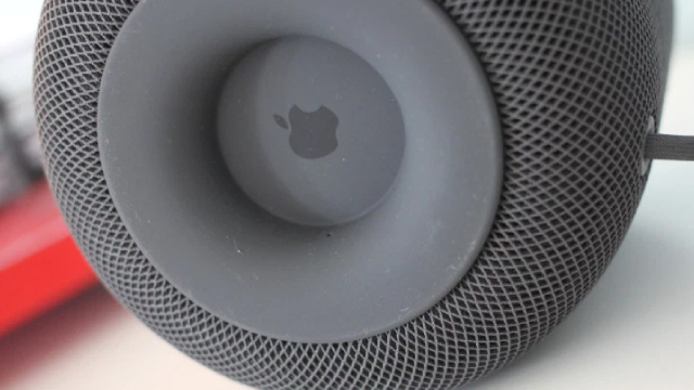 Options Traders Stay Ahead of Apple Buzz