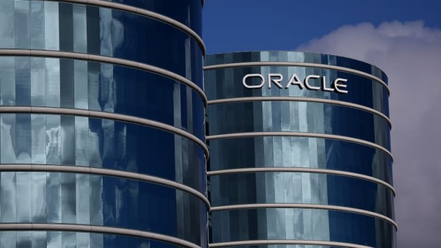 Oracle earnings show why the stock could keep beating the market this year