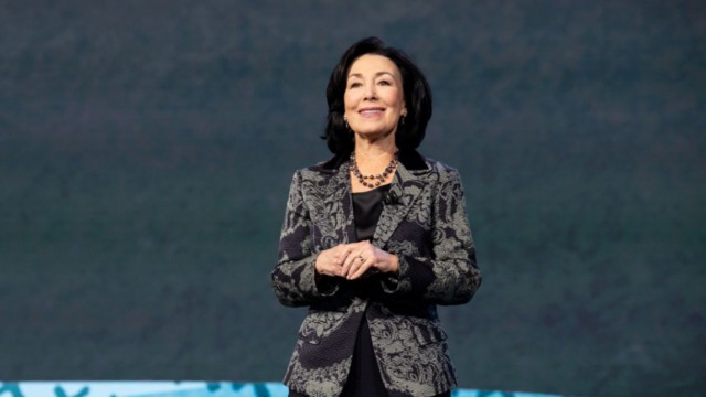 Oracle impresses analysts with 'huge' AI contract wins and 'extraordinary' backlog