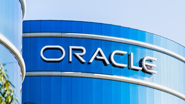 Oracle seen delivering higher revenues on cloud strength for fiscal Q4