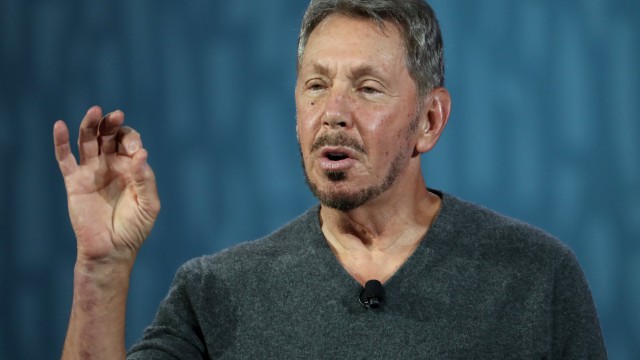 Oracle stock pops 10% on AI demand, new deals with Google and OpenAI