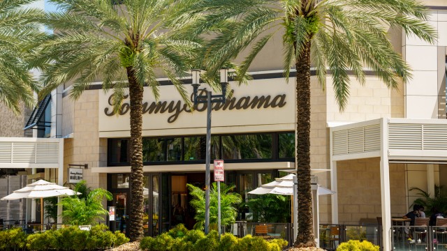 Oxford Industries: Long-Term Debt Reduction Encouraging Despite Drop In Net Sales