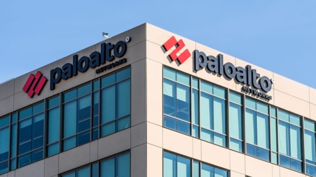 Palo Alto Networks' stock falls after earnings as forecast fails to impress