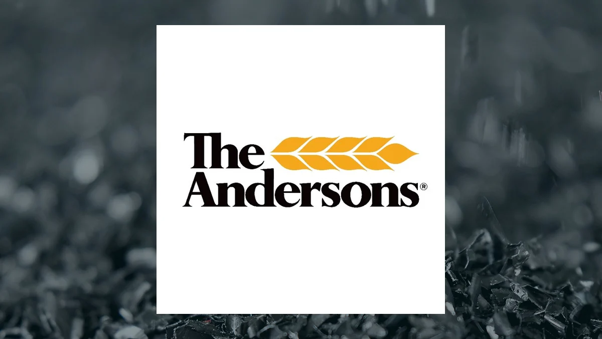 Patrick Bowe Sells 15,000 Shares of Andersons (NASDAQ:ANDE) Stock