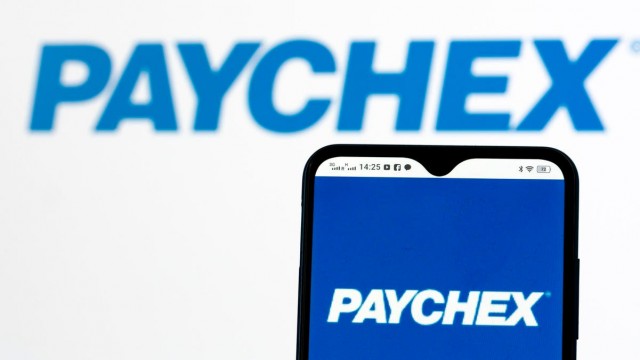 Paychex Stock Underperforms Amid Economic Uncertainty. Can It Recover To Over $140?
