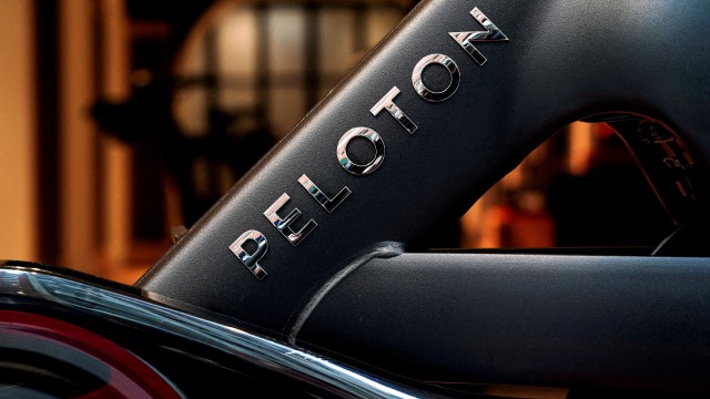 Peloton to sell $275 mln of convertible notes to refinance debt