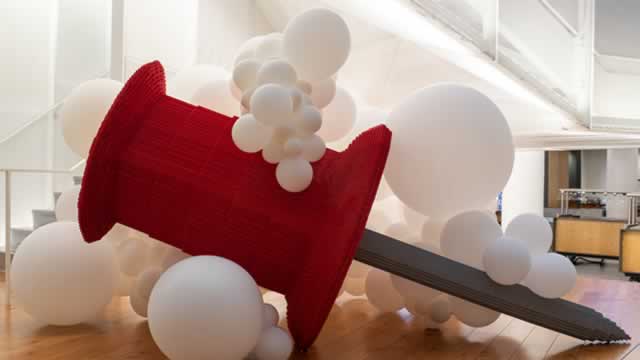 Pinterest (PINS) Stock Dips While Market Gains: Key Facts