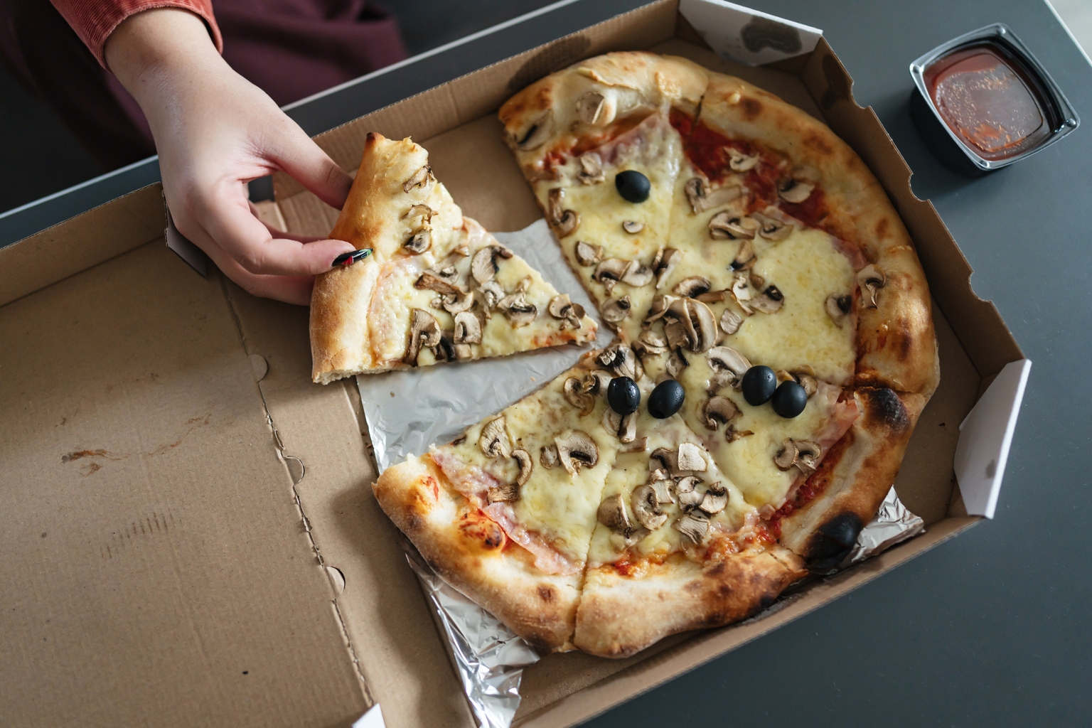 Pizza Pizza Royalty: Why QSR Pizza's Bad Quarter Doesn't Break The Long-Term Thesis