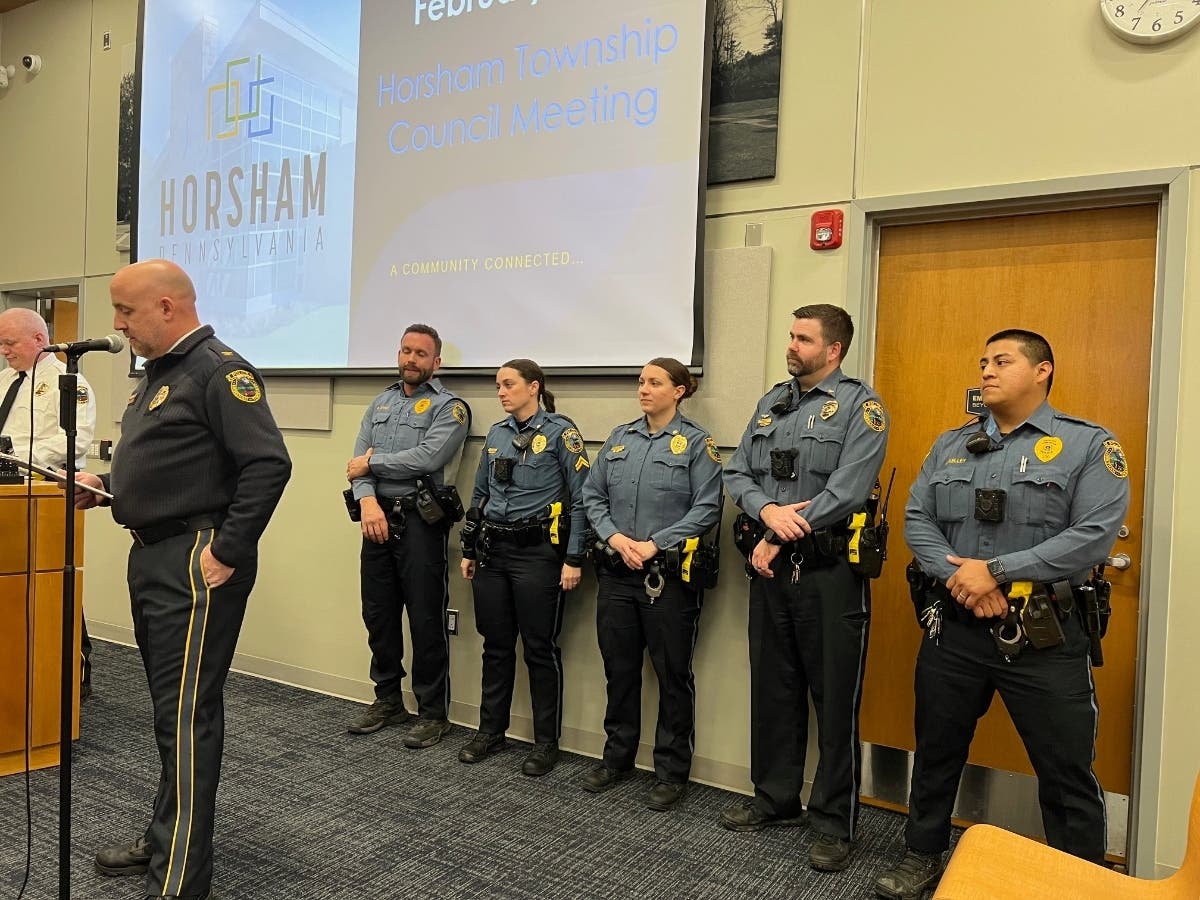 Police Honored For Capturing 3 Talamore Burglary Suspects