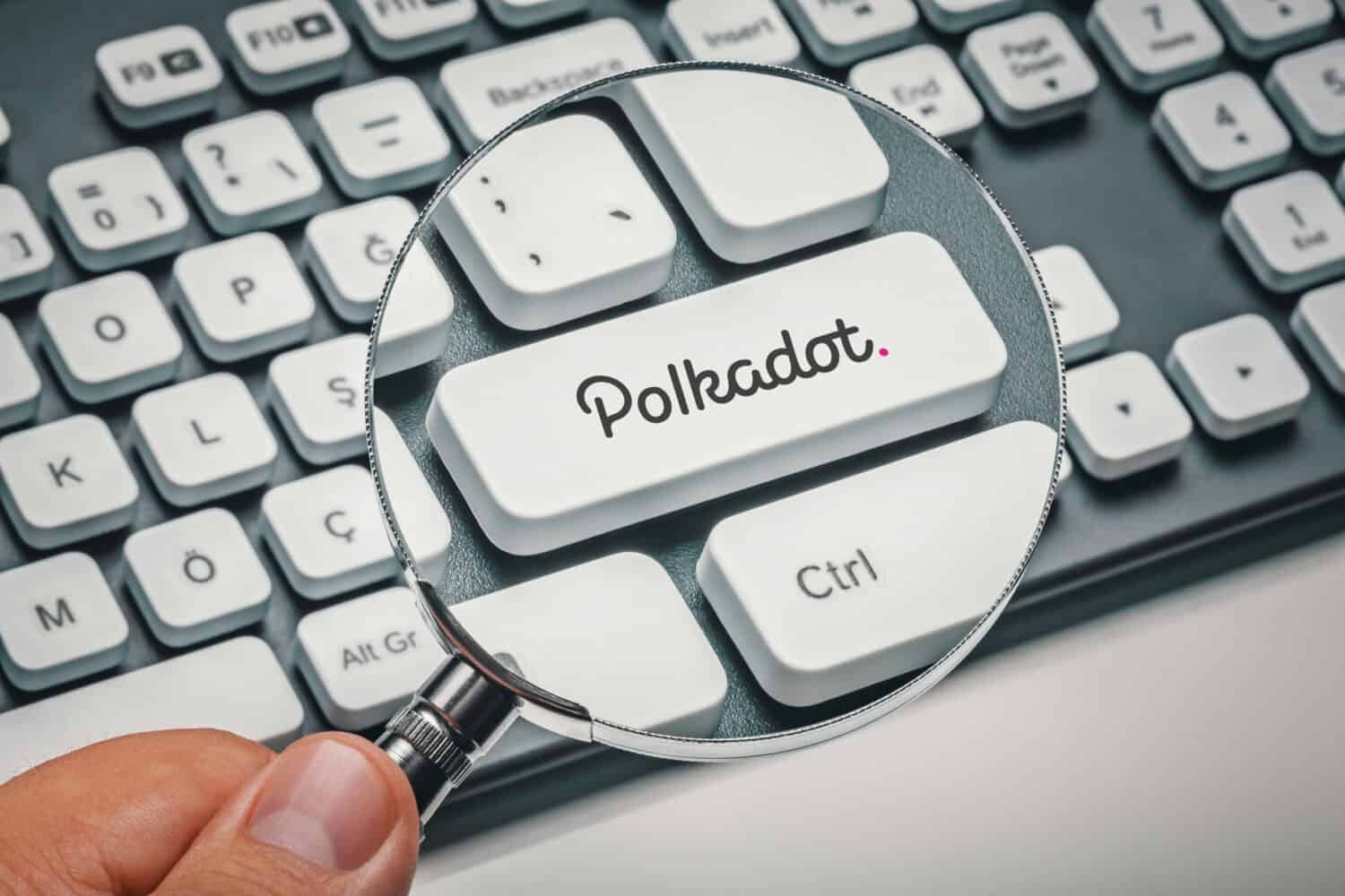 Polkadot Held Flat This Week as Ethereum Fell 8% and Solana 10%. Is It Finally Bottoming?