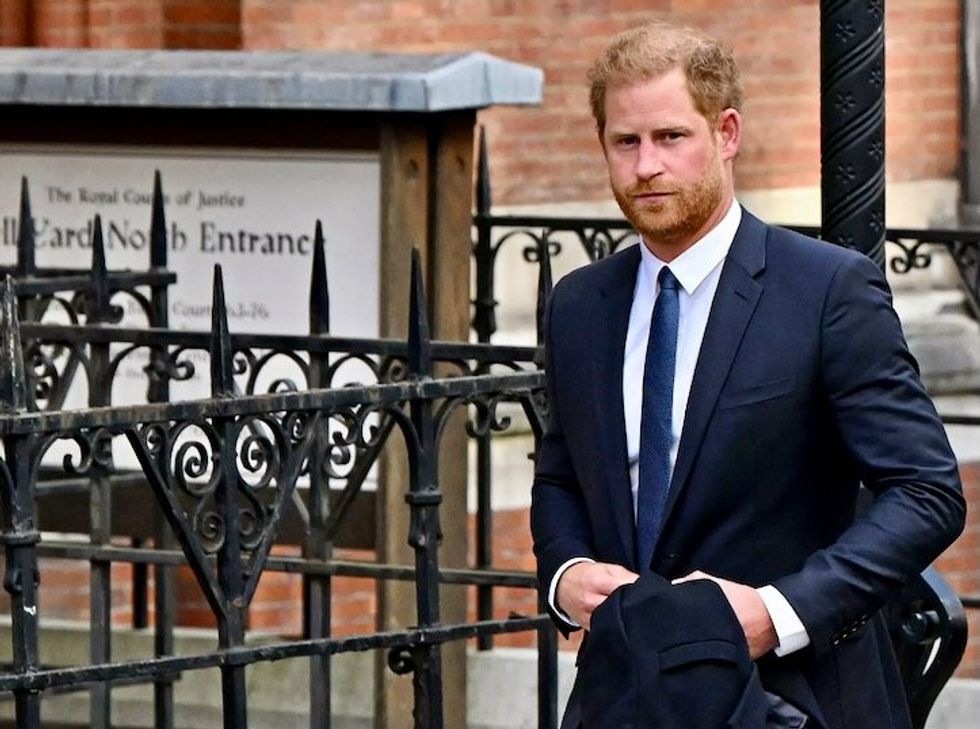 https://images.financialmodelingprep.com/news/prince-harry-to-make-history-with-uk-court-testimony-20230605.jpg