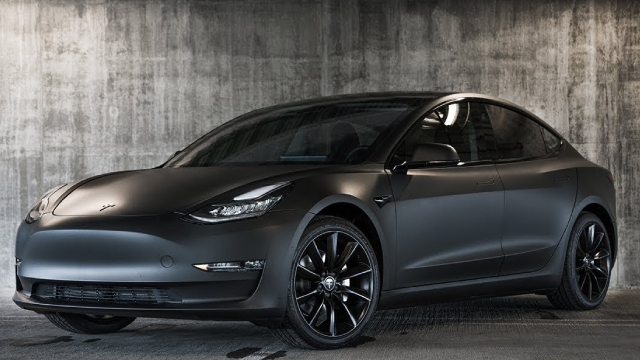 Proxy Advisor Endorses Pay Package for Tesla CEO Elon Musk