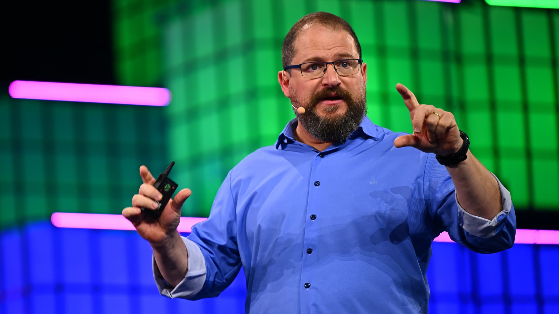 Qualcomm announces AI chips to compete with AMD and Nvidia