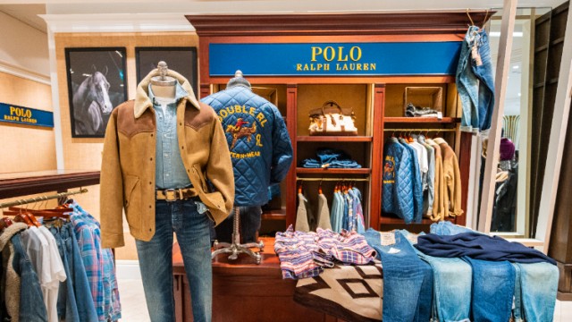 Ralph Lauren fiscal Q4 earnings top estimates; appoints new CFO