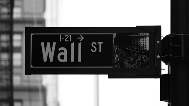 Rate Cuts Are Coming. These Are Some of the Stocks to Buy Now.