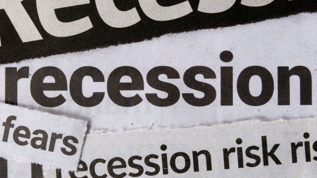 Recession fears grip markets: Analysts weigh gold and Bitcoin as safe-havens