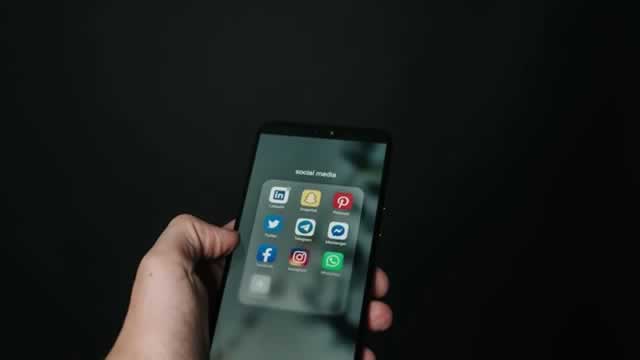 Reddit: With U.S. Users Skyrocketing, This Company Has Unbreakable Momentum