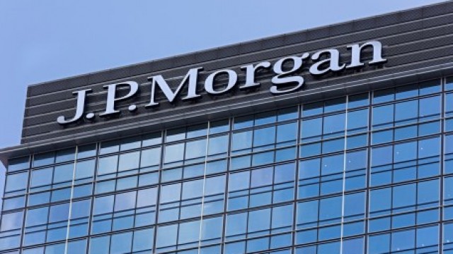 Report: JPMorgan's Payments Lead to Step Down